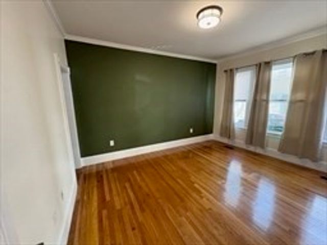 37 Mt Vernon 1R, Boston, MA 02125