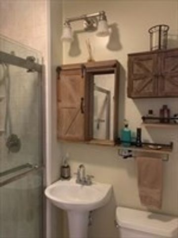 37 Mt Vernon 1R, Boston, MA 02125