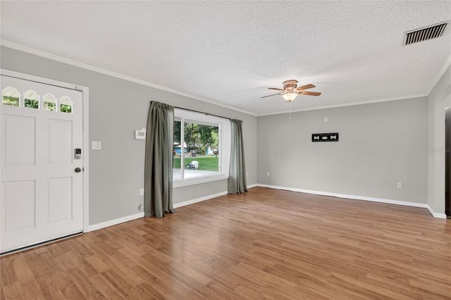 27638 LISA DRIVE, Tavares, FL 32778