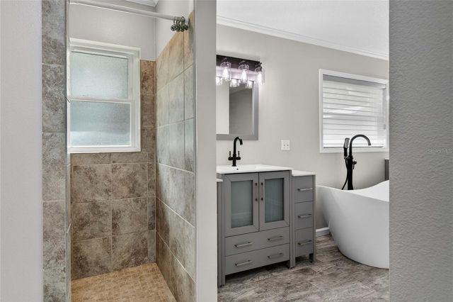 27638 LISA DRIVE, Tavares, FL 32778
