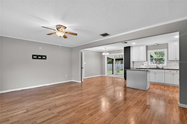 27638 LISA DRIVE, Tavares, FL 32778