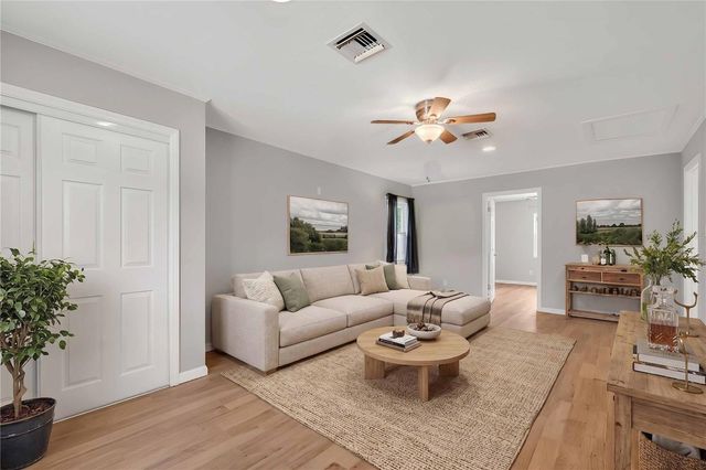 27638 LISA DRIVE, Tavares, FL 32778