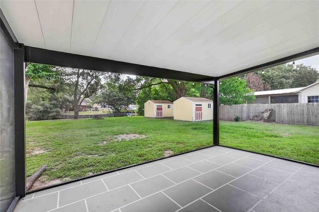 27638 LISA DRIVE, Tavares, FL 32778