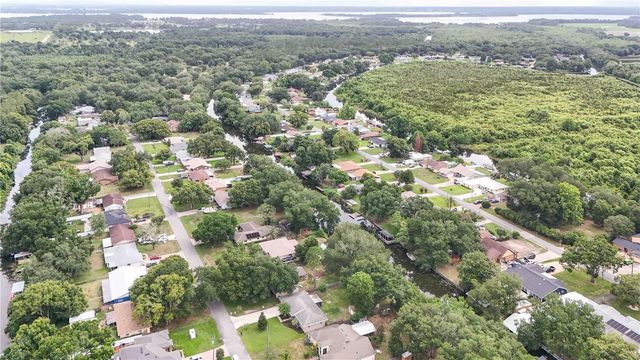 27638 LISA DRIVE, Tavares, FL 32778