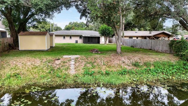 27638 LISA DRIVE, Tavares, FL 32778