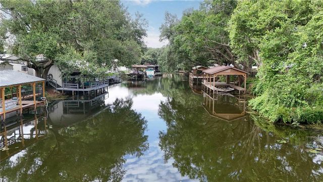 27638 LISA DRIVE, Tavares, FL 32778