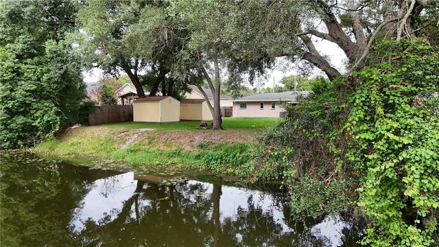 27638 LISA DRIVE, Tavares, FL 32778