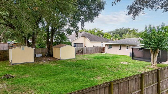 27638 LISA DRIVE, Tavares, FL 32778
