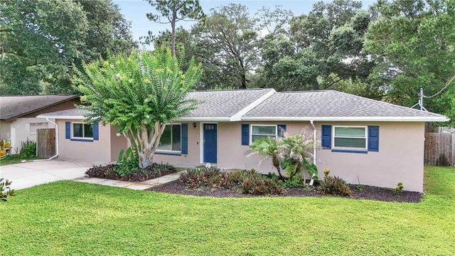 27638 LISA DRIVE, Tavares, FL 32778