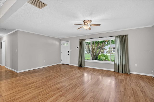27638 LISA DRIVE, Tavares, FL 32778