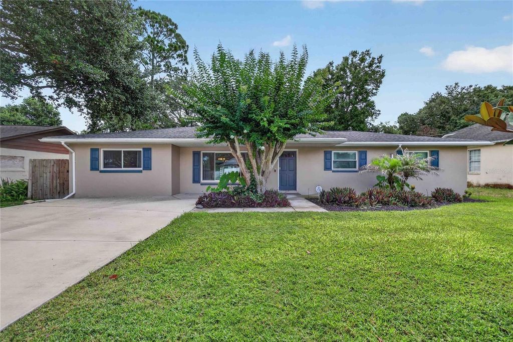 27638 LISA DRIVE, Tavares, FL 32778
