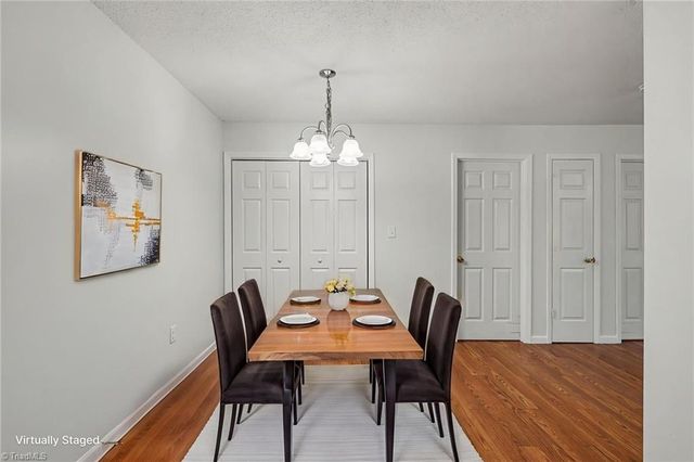 997 Robbins Circle, Lexington, NC 27292