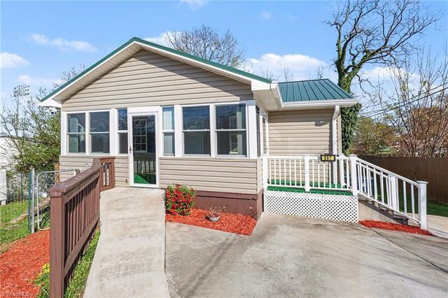 997 Robbins Circle, Lexington, NC 27292