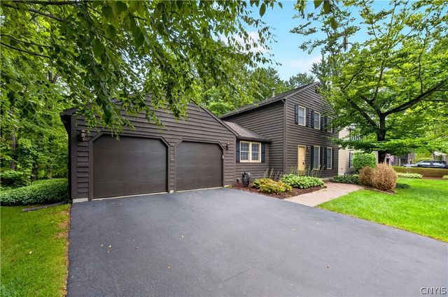 8786 Radburn Dr, Lysander, NY 13027