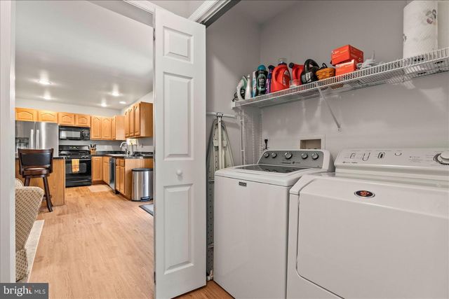 724 FIELDSTONE LN, Elizabethtown, PA 17022