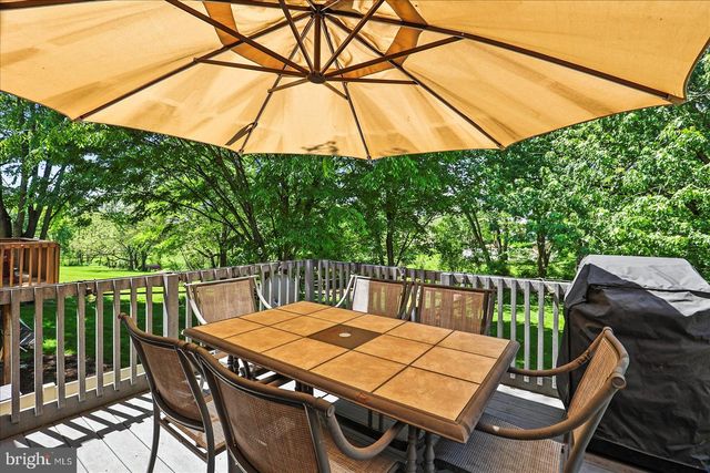 724 FIELDSTONE LN, Elizabethtown, PA 17022