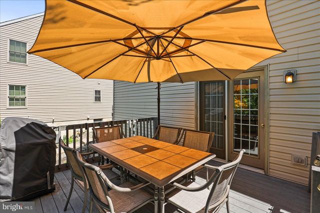 724 FIELDSTONE LN, Elizabethtown, PA 17022