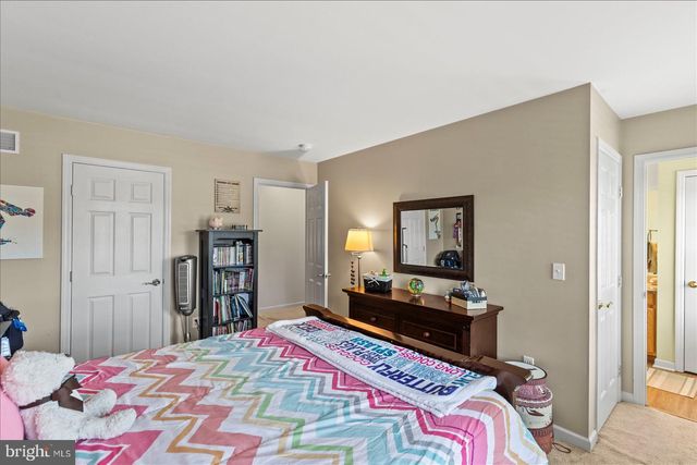 724 FIELDSTONE LN, Elizabethtown, PA 17022