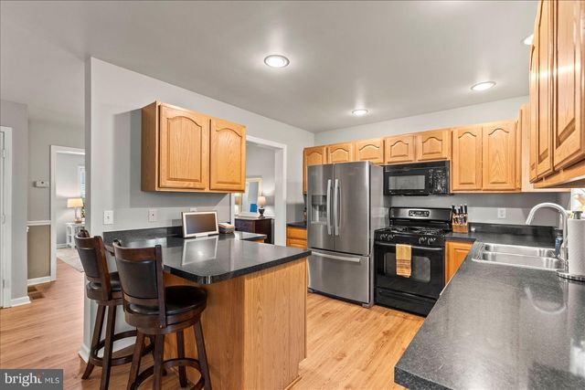 724 FIELDSTONE LN, Elizabethtown, PA 17022