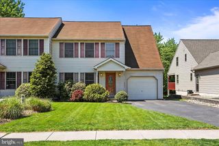 724 FIELDSTONE LN, Elizabethtown, PA 17022