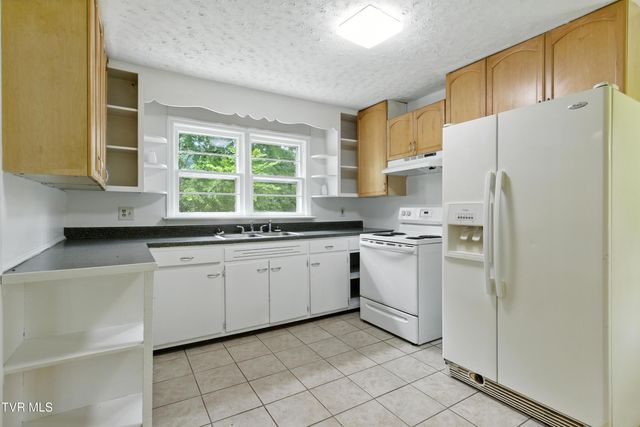3970 Memorial Boulevard, Kingsport, TN 37664