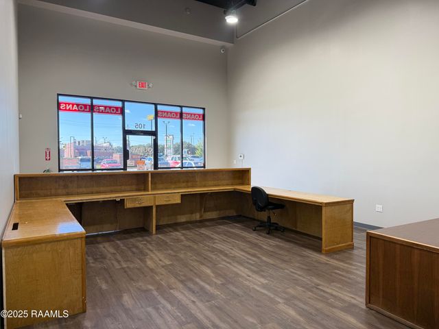 107 Hector Connoly Road 105, Carencro, LA 70520