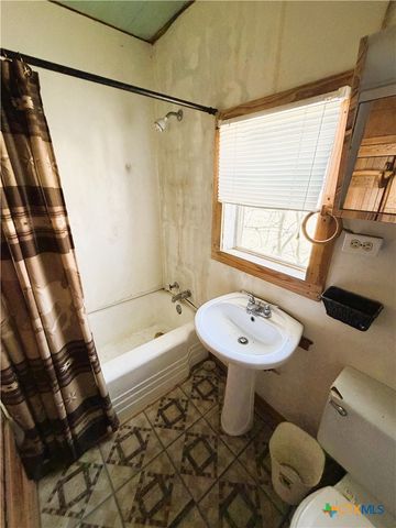 4955 State Highway 119, Goliad, TX 77963