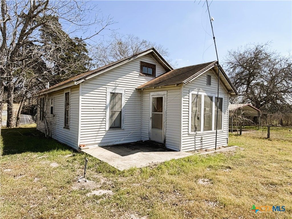 4955 State Highway 119, Goliad, TX 77963