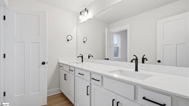 110 Canyon Creek Way, Fountain Inn, SC 29644