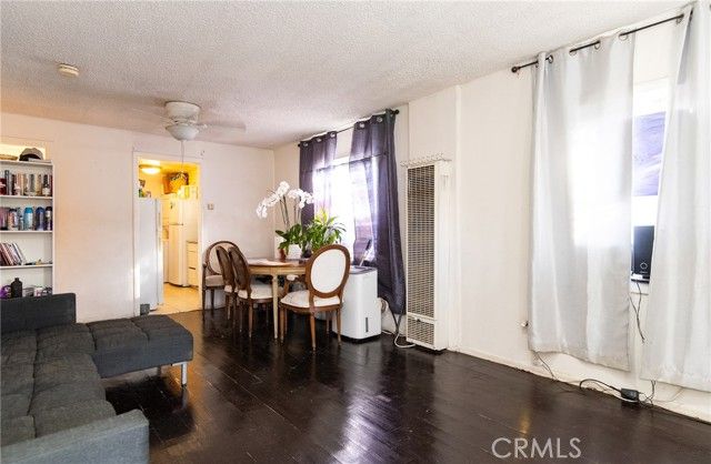 9814 Bandera, Los Angeles, CA 90002