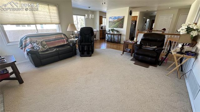 198 Luxury Lane, Colorado Springs, CO 80921