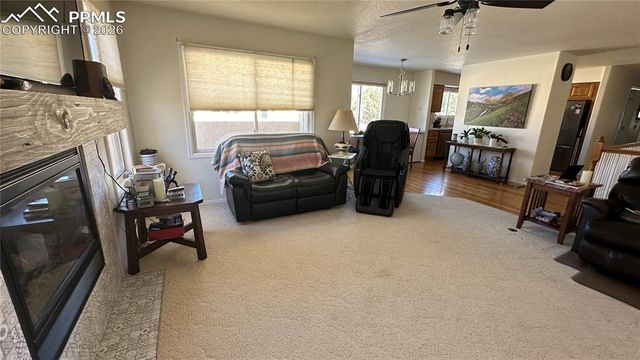 198 Luxury Lane, Colorado Springs, CO 80921