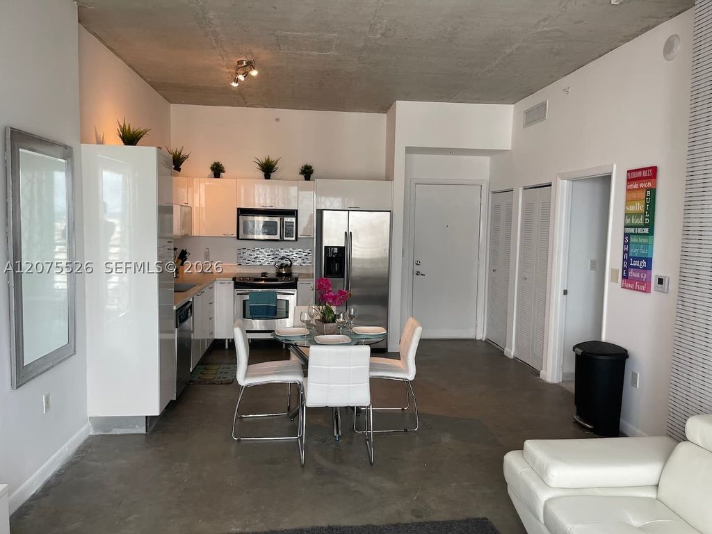 133 NE 2nd Ave 3405, Miami, FL 33132