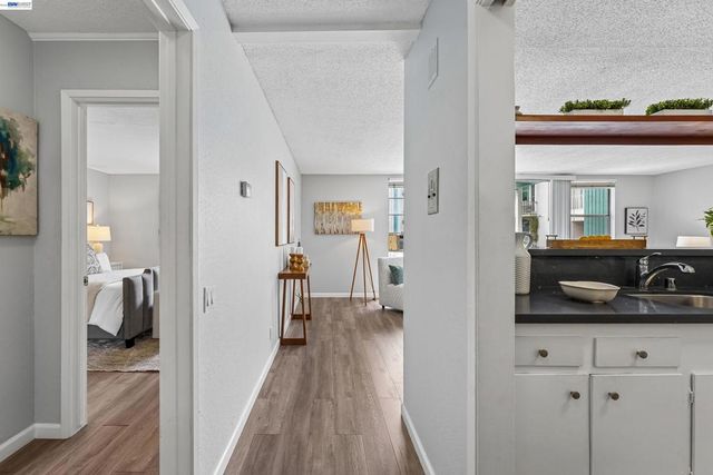 811 York St 136, Oakland, CA 94610