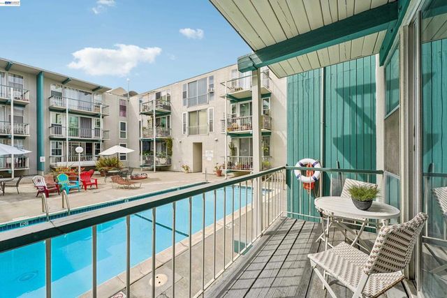 811 York St 136, Oakland, CA 94610