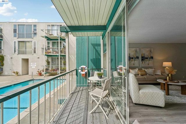 811 York St 136, Oakland, CA 94610