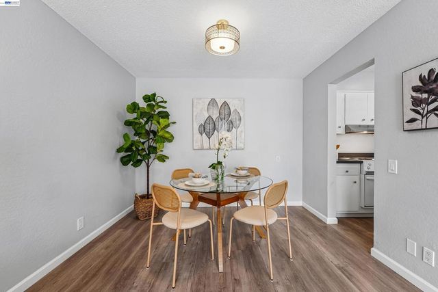 811 York St 136, Oakland, CA 94610