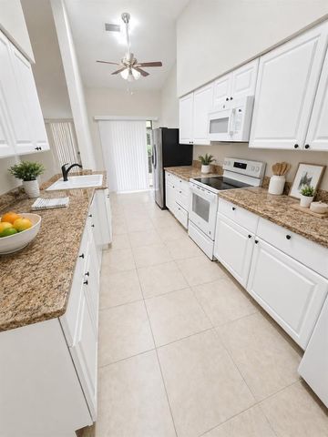 1203 SAXONY CIRCLE B, Punta Gorda, FL 33983