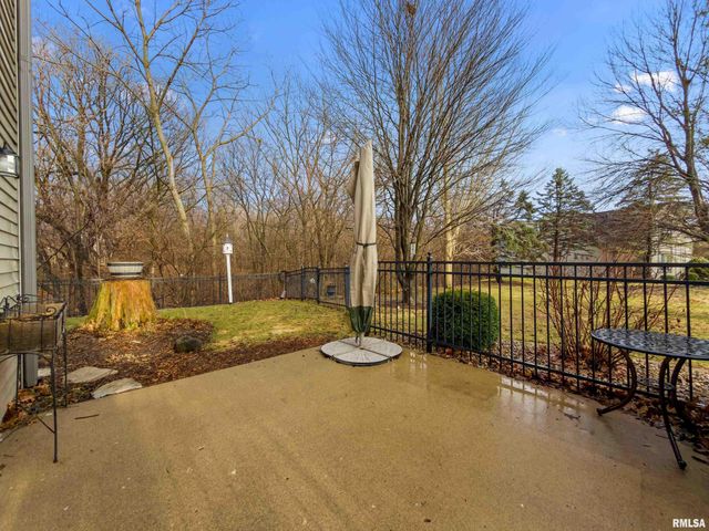 2810 W WILLOWLAKE Drive, Peoria, IL 61614