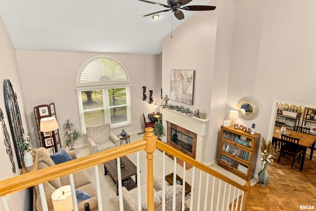 2810 W WILLOWLAKE Drive, Peoria, IL 61614