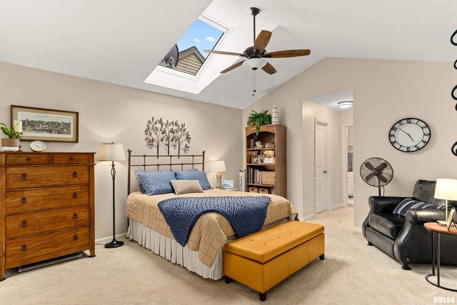 2810 W WILLOWLAKE Drive, Peoria, IL 61614