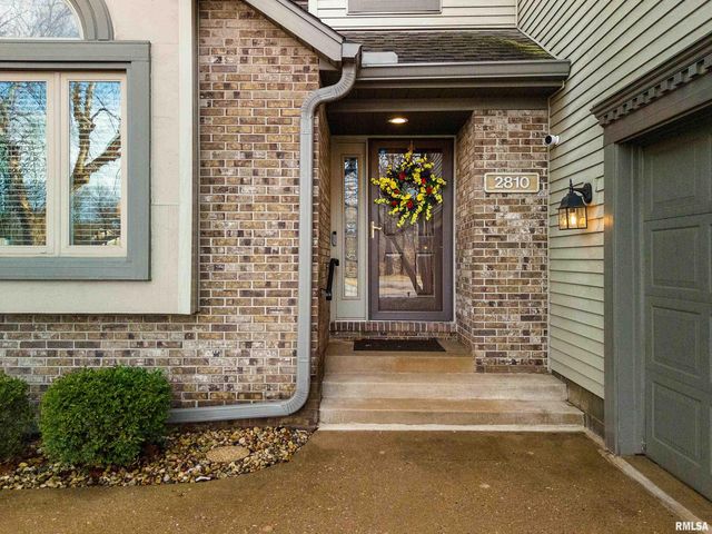 2810 W WILLOWLAKE Drive, Peoria, IL 61614