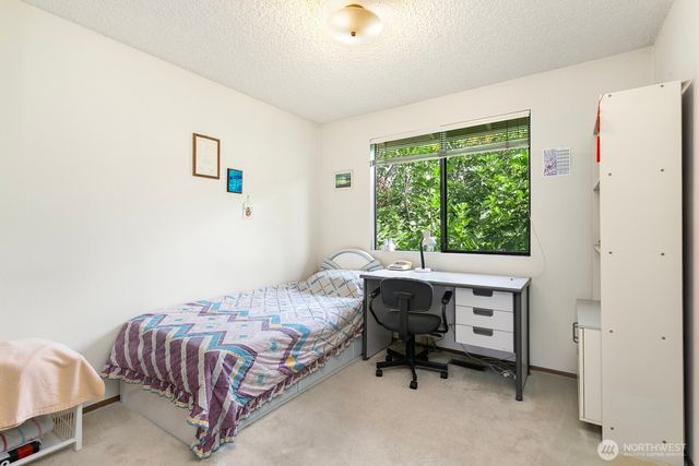 6774 28th Avenue S, Seattle, WA 98108