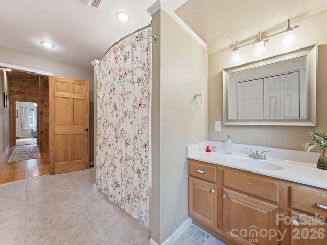 248 Brannon Forest Drive, Waynesville, NC 28785