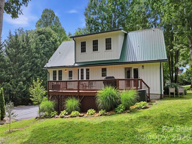 248 Brannon Forest Drive, Waynesville, NC 28785