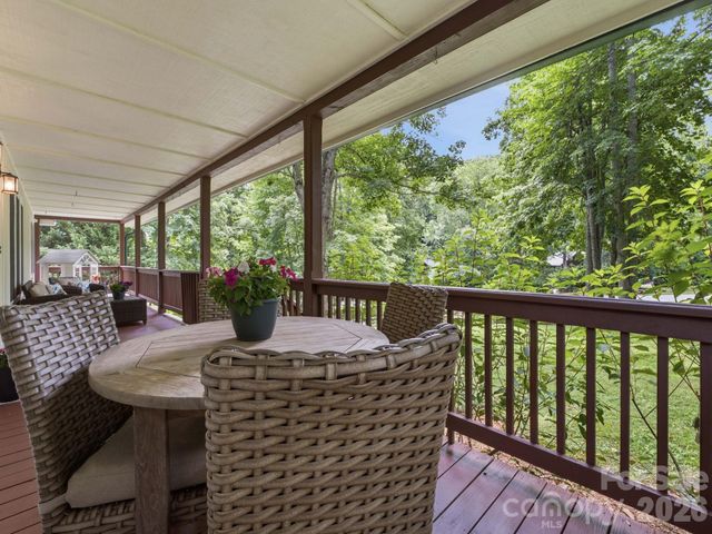 248 Brannon Forest Drive, Waynesville, NC 28785