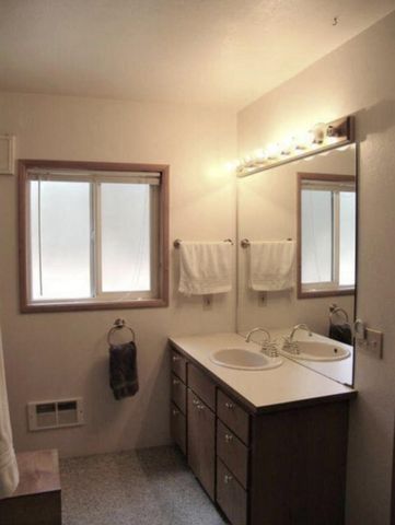 52015 Old Wickiup, La Pine, OR 97739