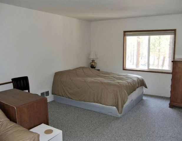 52015 Old Wickiup, La Pine, OR 97739