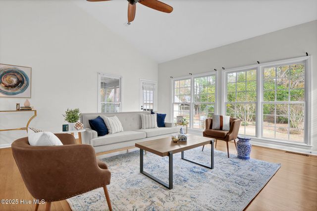 117 Center Drive, Hampstead, NC 28443