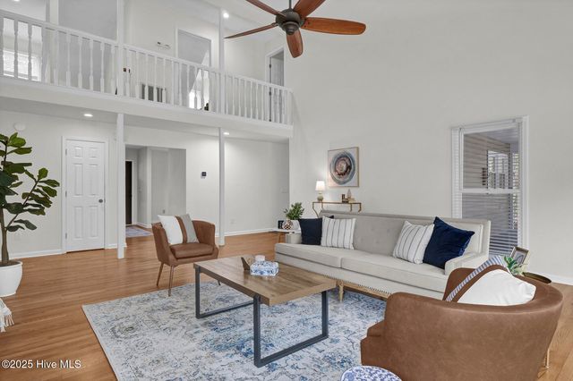 117 Center Drive, Hampstead, NC 28443